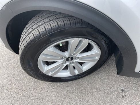 Used 2018 Kia Sportage LX w/ LX Popular Package image 14