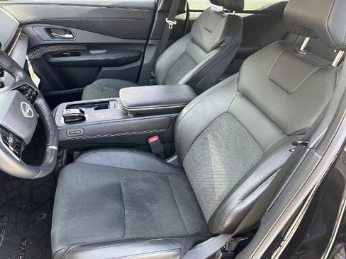 Certified 2023 Nissan Ariya FWD image 15
