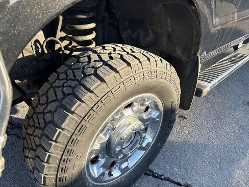 Used 2012 Ford F250 XLT w/ XLT Premium Pkg image 12