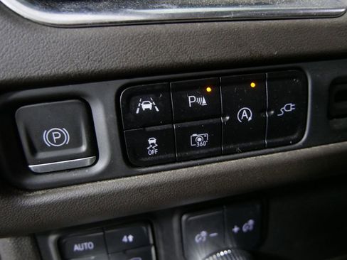 Used 2022 GMC Yukon SLT image 15