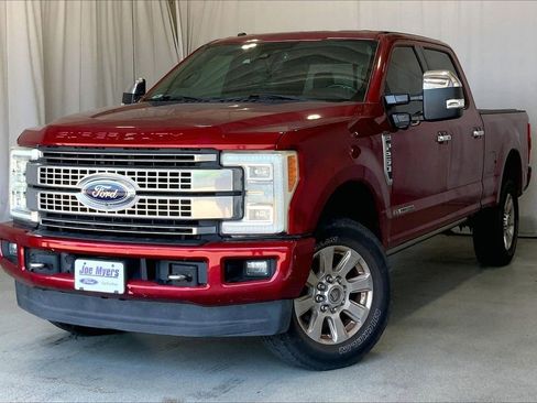 Used 2017 Ford F250 Platinum w/ FX4 Off-Road Package AWD/4WD image 2