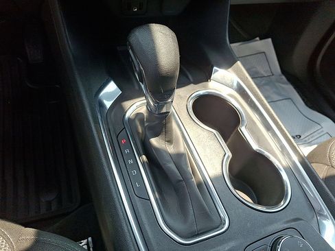 Certified 2023 Chevrolet Traverse LT AWD/4WD image 12