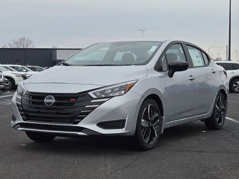 New 2025 Nissan Versa SR w/ Trunk Package image 1