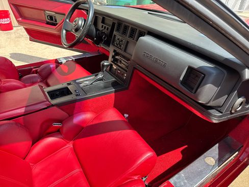 Used 1989 Chevrolet Corvette Coupe image 29