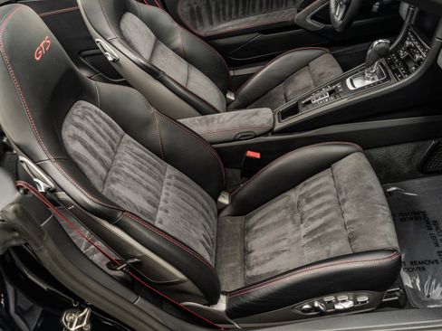 Used 2016 Porsche 911 Cabriolet image 27