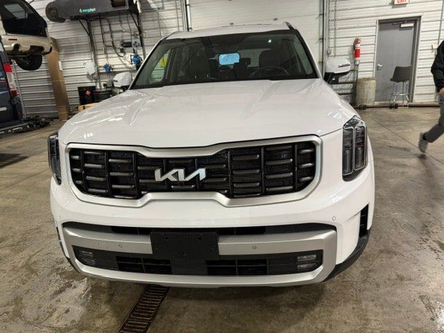 Used 2025 Kia Telluride SX AWD/4WD image 36