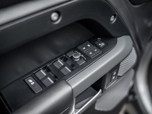 Used 2021 Land Rover Defender 110 X image 54