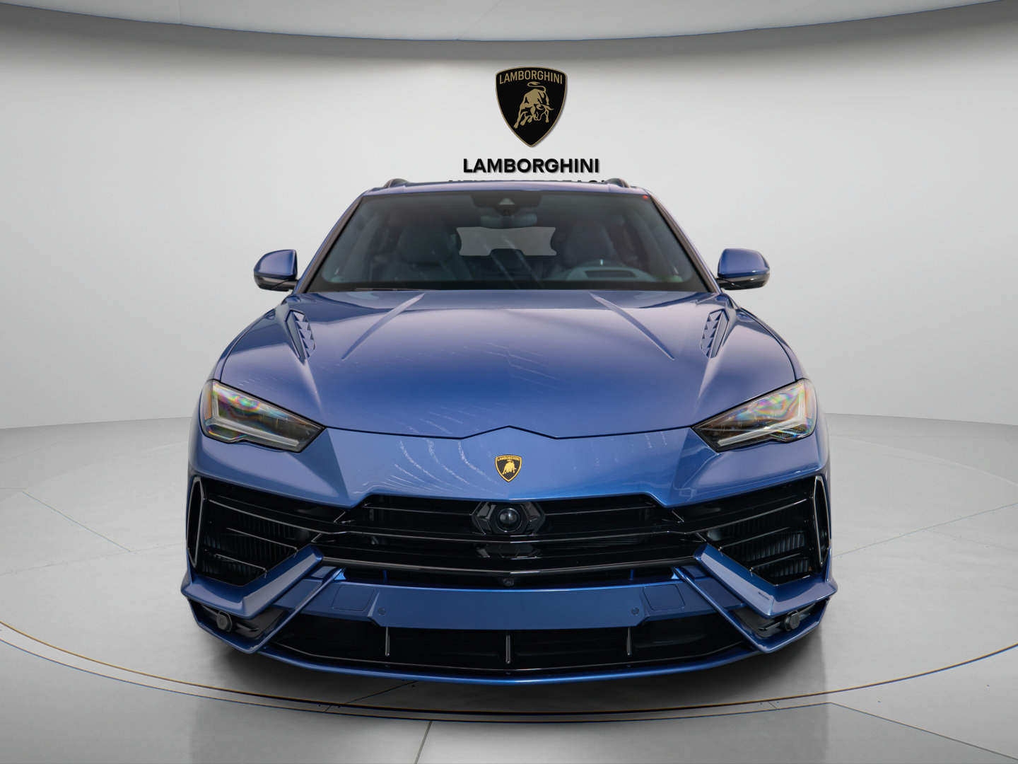 Used 2024 Lamborghini Urus S AWD/4WD image 2