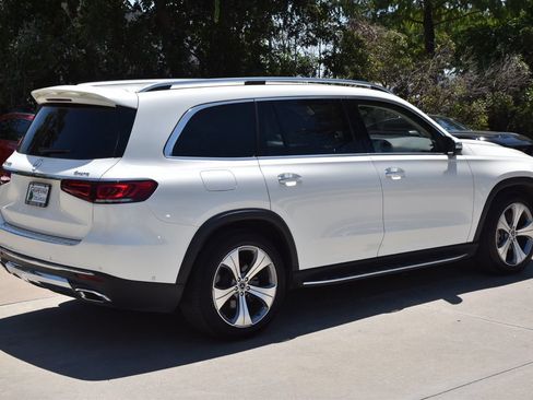 Used 2021 Mercedes-Benz GLS 450 4MATIC image 7