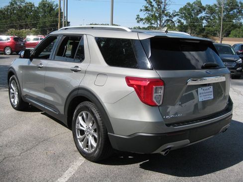 Used 2020 Ford Explorer Limited RWD image 5