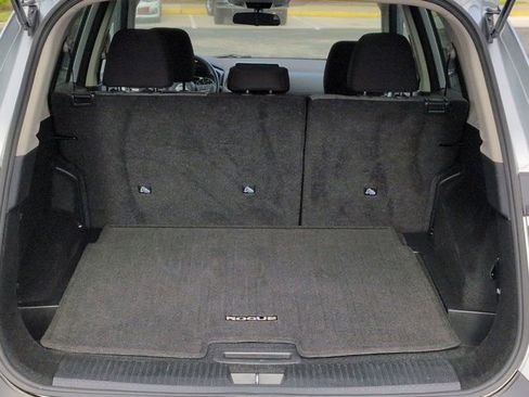 Certified 2023 Nissan Rogue SV FWD image 14