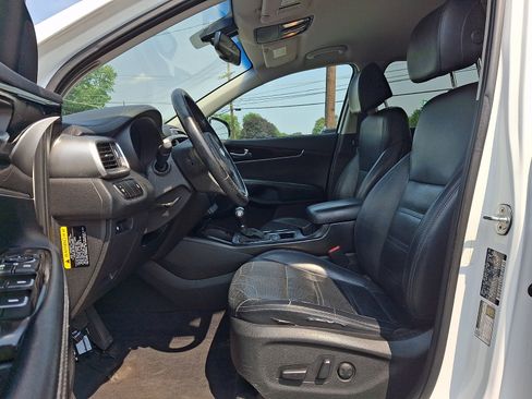 Used 2017 Kia Sorento FWD w/ LX Convenience Package image 13