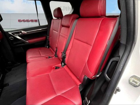 Used 2023 Lexus GX 460 Luxury image 13