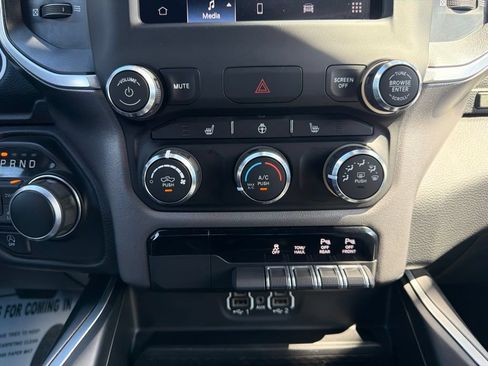 Used 2023 RAM 1500 Big Horn AWD/4WD image 35