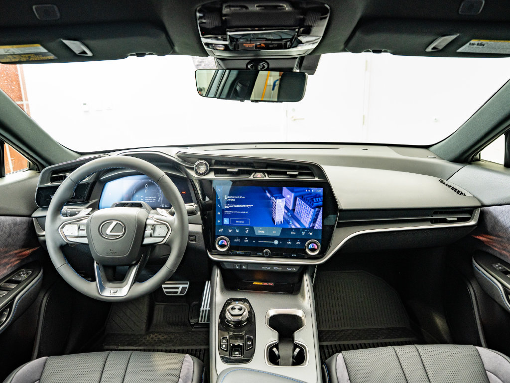 New 2026 Lexus RZ 450e AWD w/ Luxury Package image 4