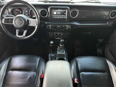 Used 2021 Jeep Wrangler Unlimited Sahara AWD/4WD image 13