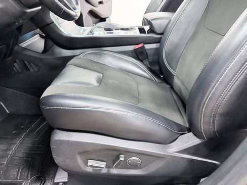 Used 2019 Ford Edge ST w/ Equipment Group 401A AWD/4WD image 34