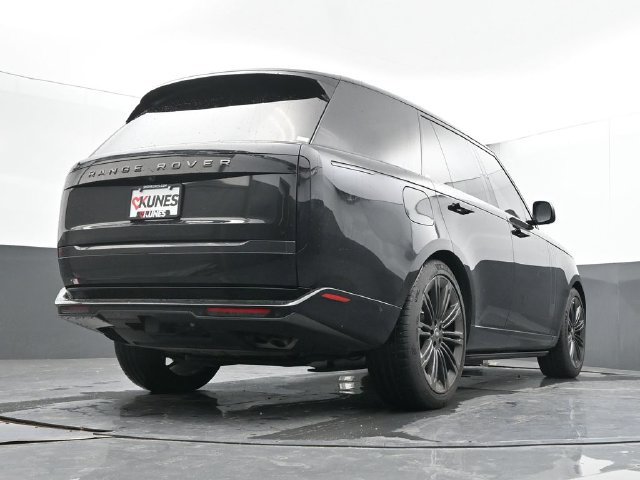 Used 2024 Land Rover Range Rover SE AWD/4WD image 44