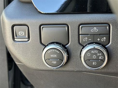 New 2026 GMC Sierra 1500 Elevation w/ LPO, Elevation Black Package image 16