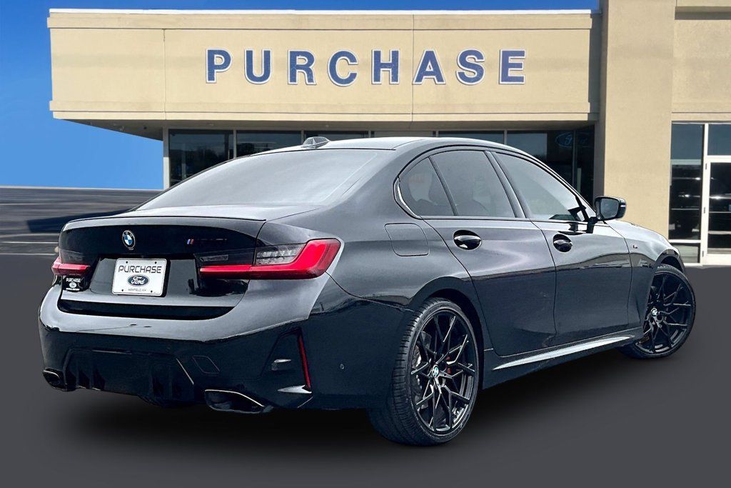 Used 2024 BMW M340i RWD image 6