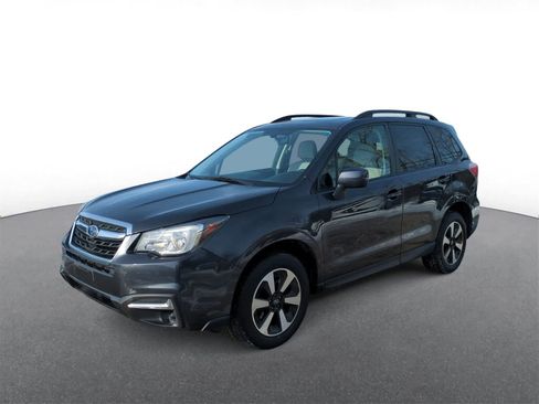 Used 2017 Subaru Forester 2.5i Premium w/ Popular Package #1A image 4