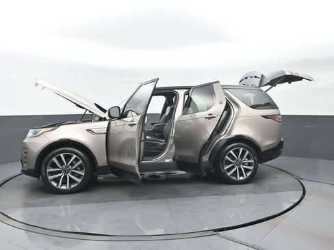 Used 2023 Land Rover Discovery S R-Dynamic AWD/4WD image 41