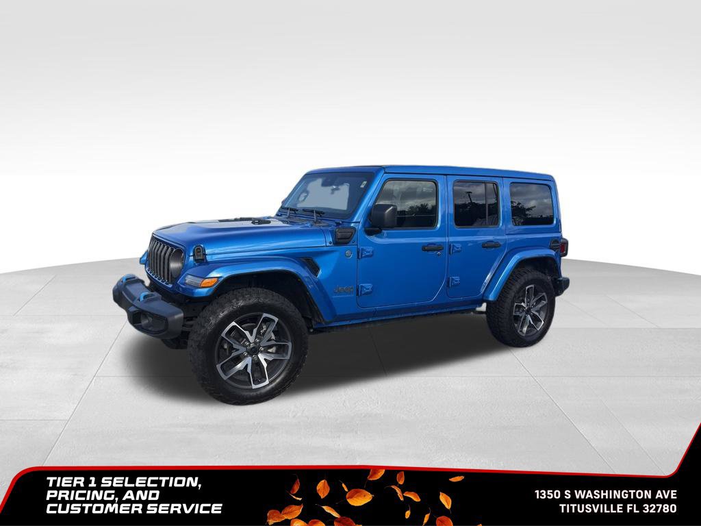 Used 2024 Jeep Wrangler Unlimited w/ Technology Group AWD/4WD image 2
