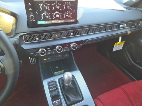 New 2025 Honda Civic Type R image 34