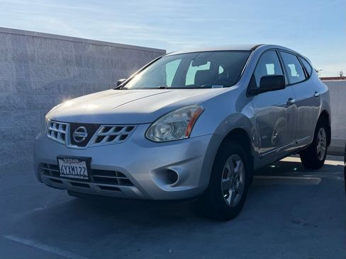 Used 2013 Nissan Rogue S image 3