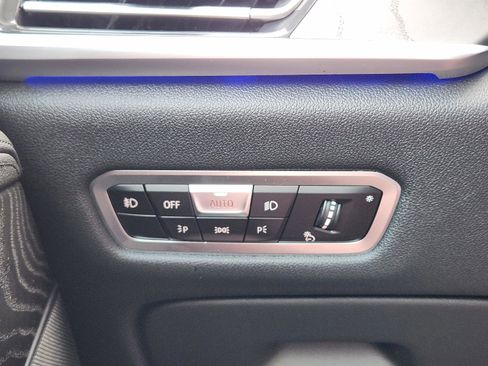 Used 2022 BMW X7 xDrive40i w/ Parking Assistance Package image 16