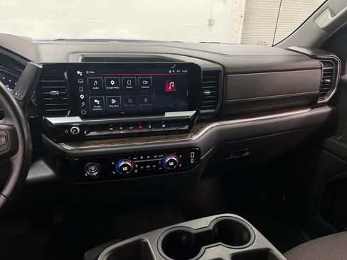 Used 2022 GMC Sierra 1500 Elevation w/ LPO, Elevation Black Package AWD/4WD image 20