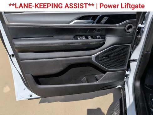 New 2026 Jeep Grand Wagoneer L 2WD w/ Premium Group I image 11