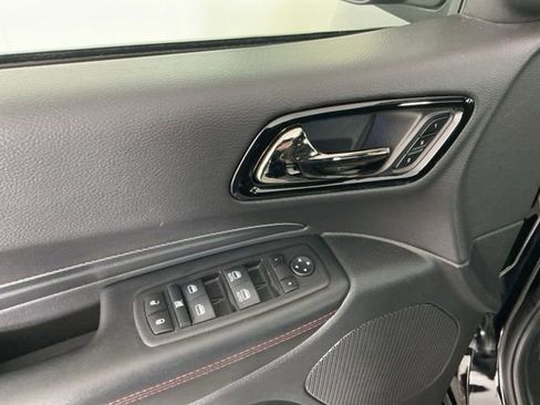 Used 2025 Dodge Durango GT AWD/4WD image 13