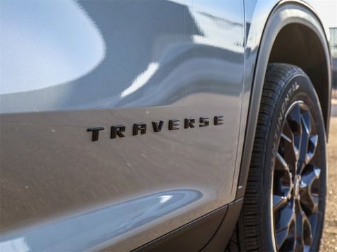 New 2026 Chevrolet Traverse LT w/ Midnight/Sport Edition image 11