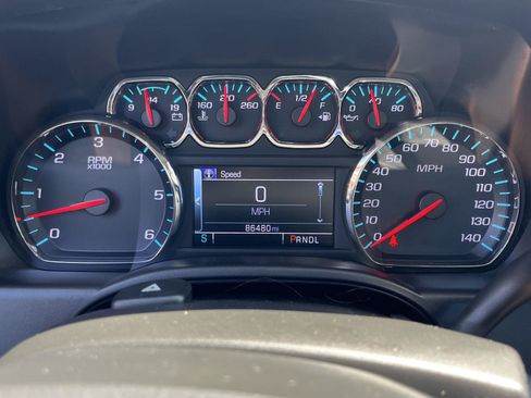 Used 2019 Chevrolet Silverado 1500 LT AWD/4WD image 7