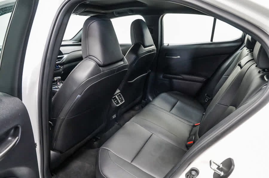 Used 2024 Lexus UX 250h FWD image 19