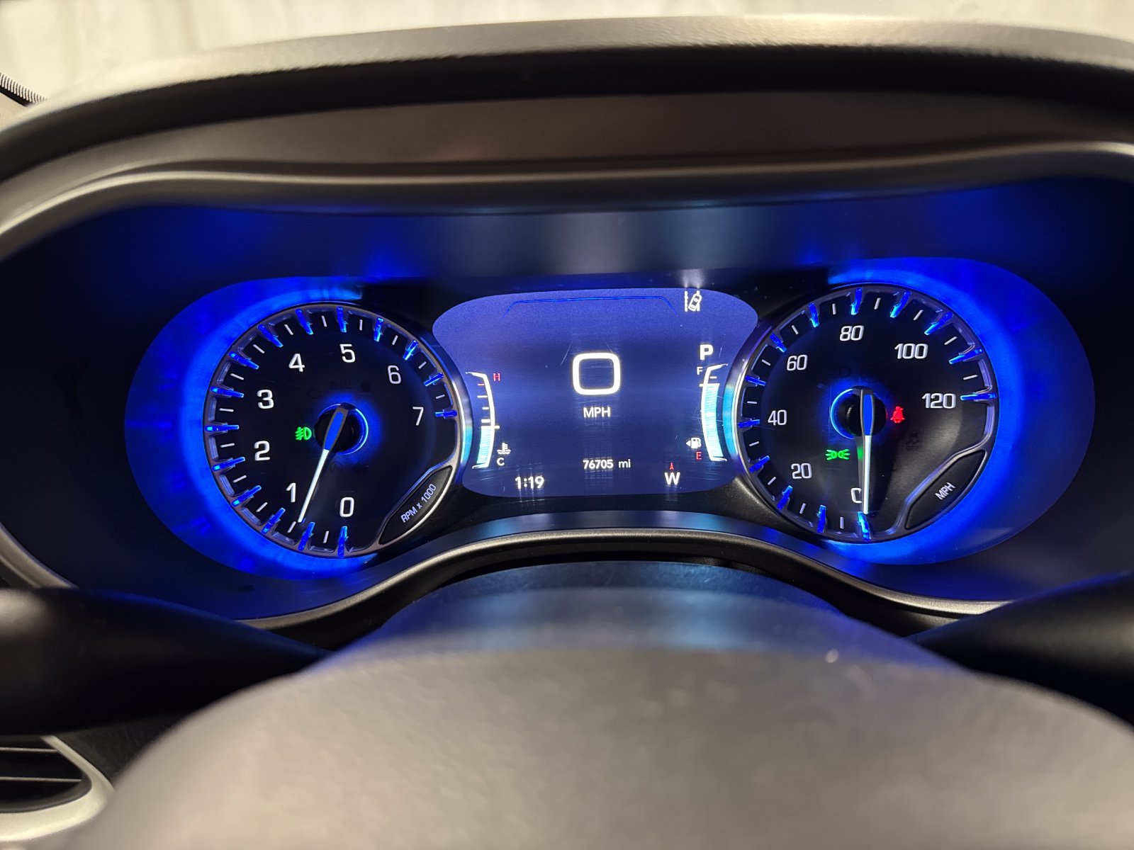 Used 2023 Chrysler Pacifica Touring-L FWD image 20