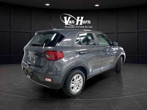 New 2026 Hyundai Venue SE FWD image 7