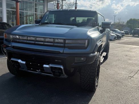 Used 2024 GMC Hummer EV 3X w/ Omega Edition AWD/4WD image 3