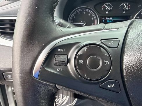 Used 2018 Buick Enclave Essence FWD image 23