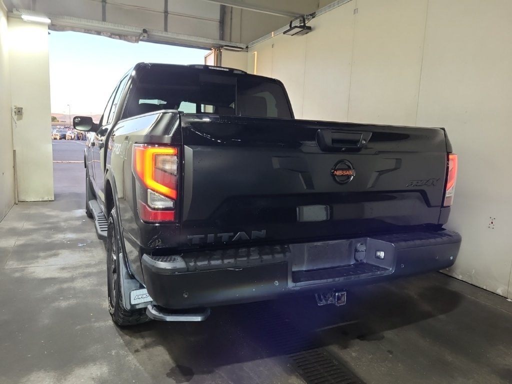Used 2021 Nissan Titan PRO-4X w/ Pro-4x Convenience Package AWD/4WD image 3