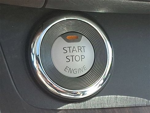 Certified 2024 Nissan Murano Platinum w/ Cargo Package image 26