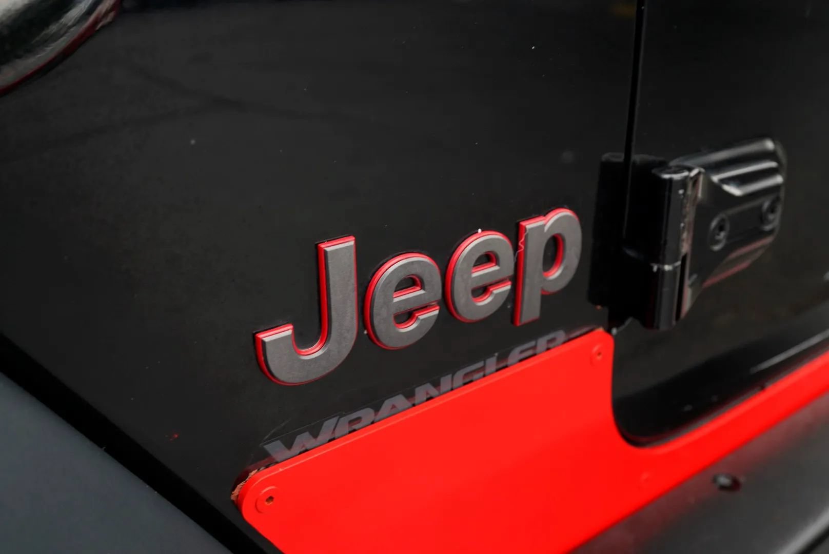 Used 2018 Jeep Wrangler Unlimited Rubicon AWD/4WD image 14