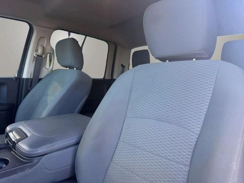Used 2016 RAM 2500 Tradesman w/ Chrome Appearance Group AWD/4WD image 15