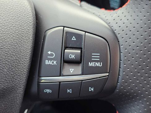 Used 2025 Ford Escape ST-Line Select AWD/4WD image 15