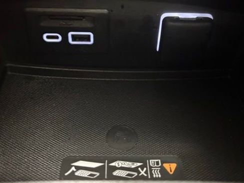 Used 2023 Buick Envision Avenir FWD image 44