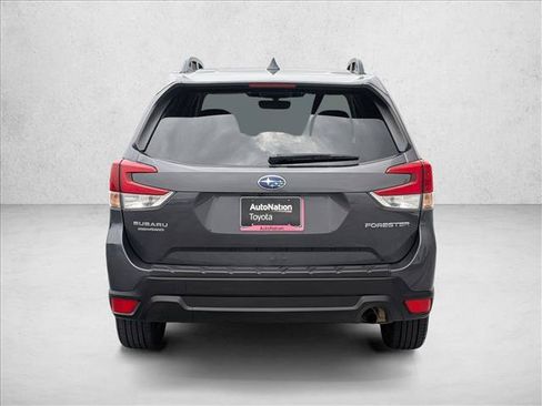 Used 2022 Subaru Forester Premium AWD/4WD image 7