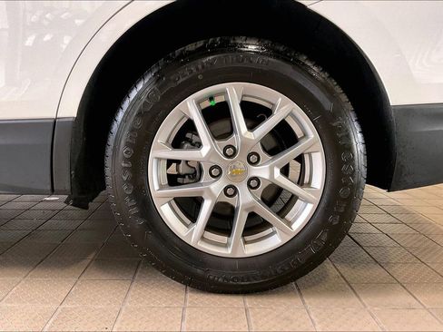 Used 2022 Chevrolet Equinox LT FWD image 32