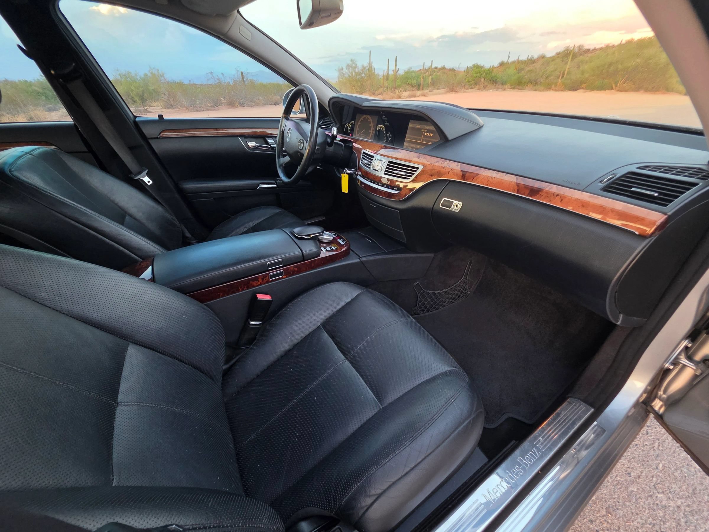 Used 2007 Mercedes-Benz S 550 image 16