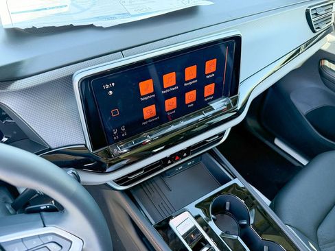 New 2026 Volkswagen Atlas Peak Edition AWD/4WD image 22